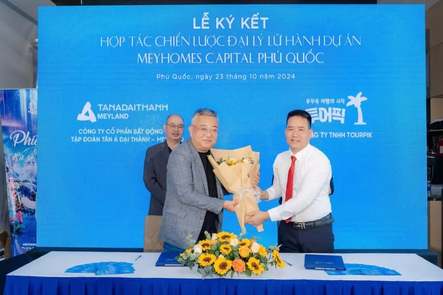 mẫu backdrop lễ k&yacute; kết đẹp, ấn tượng