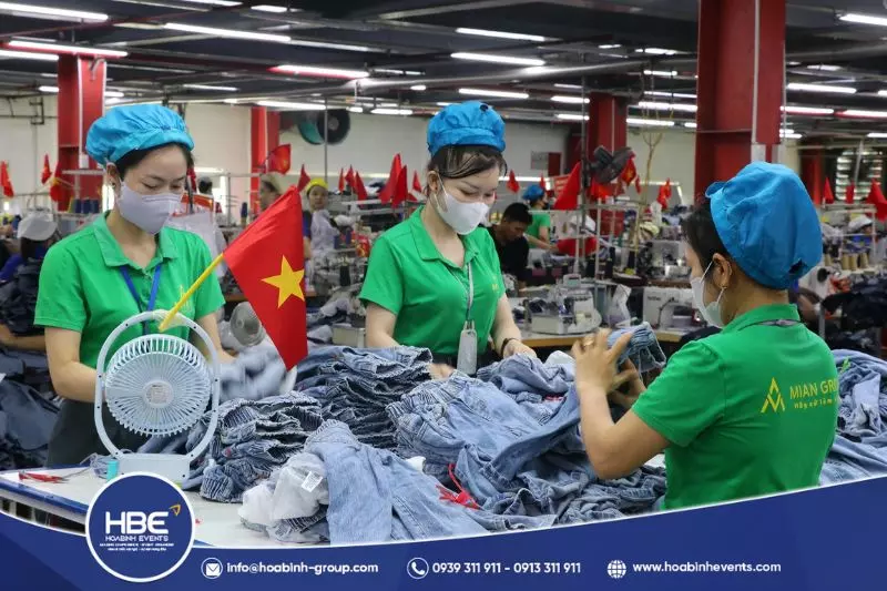 b&agrave;i viết hay về ng&agrave;y quốc kh&aacute;nh 2/9