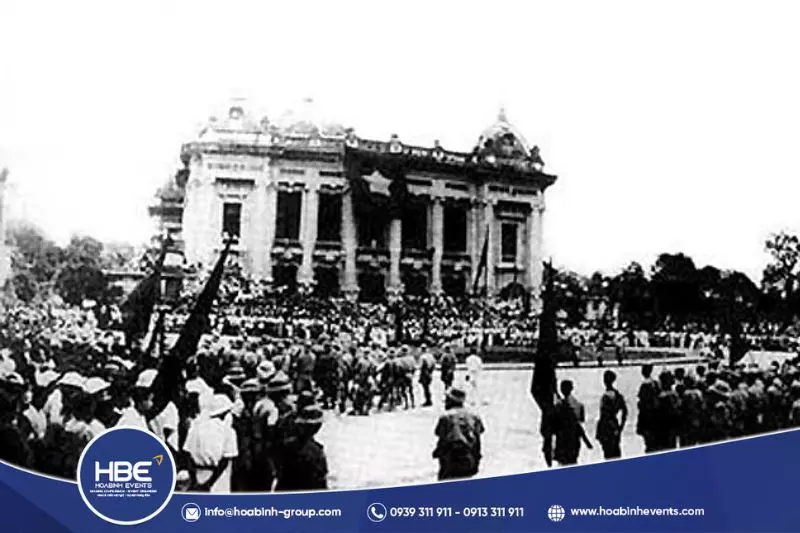 Bối cảnh diễn ra cách mạng tháng 8 năm 1945