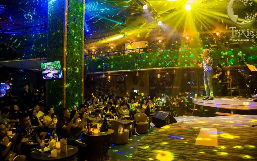 Trixie Cafe & Lounge
