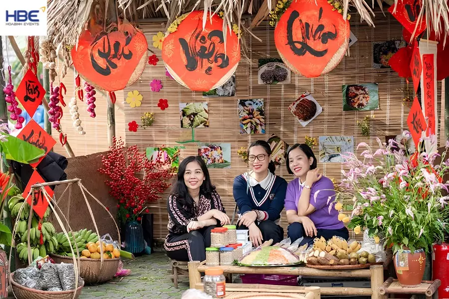 Gian h&agrave;ng ẩm thực