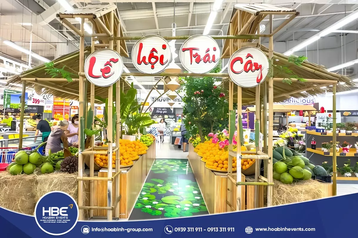 mẫu gian h&agrave;ng hội chợ qu&ecirc;