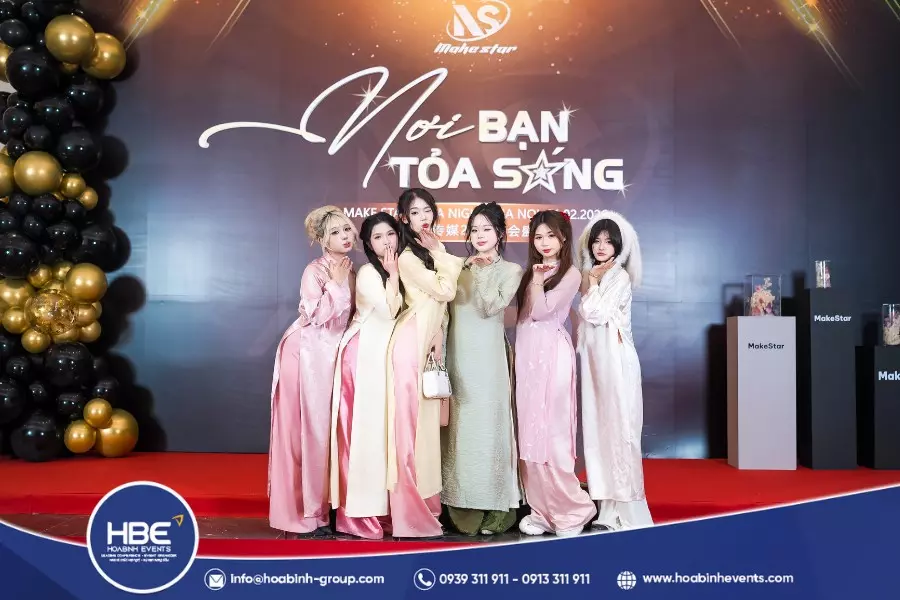 Mẫu thiết kế photobooth cho sự kiện Mẫu thiết kế photobooth cho sự kiện