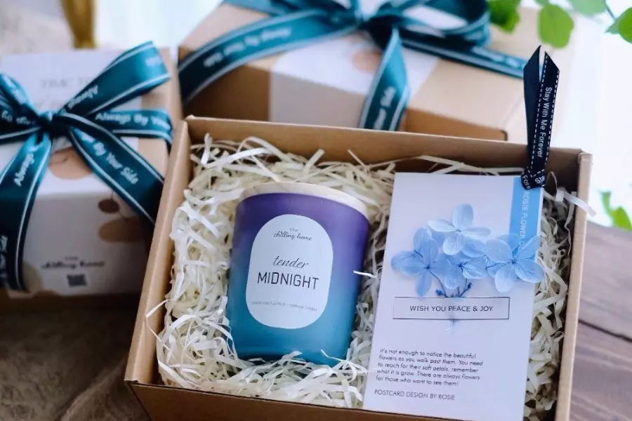 Gợi ý quà tặng 20/10 phổ biến cho mọi đối tượng Gợi ý quà tặng 20/10 phổ biến cho mọi đối tượng