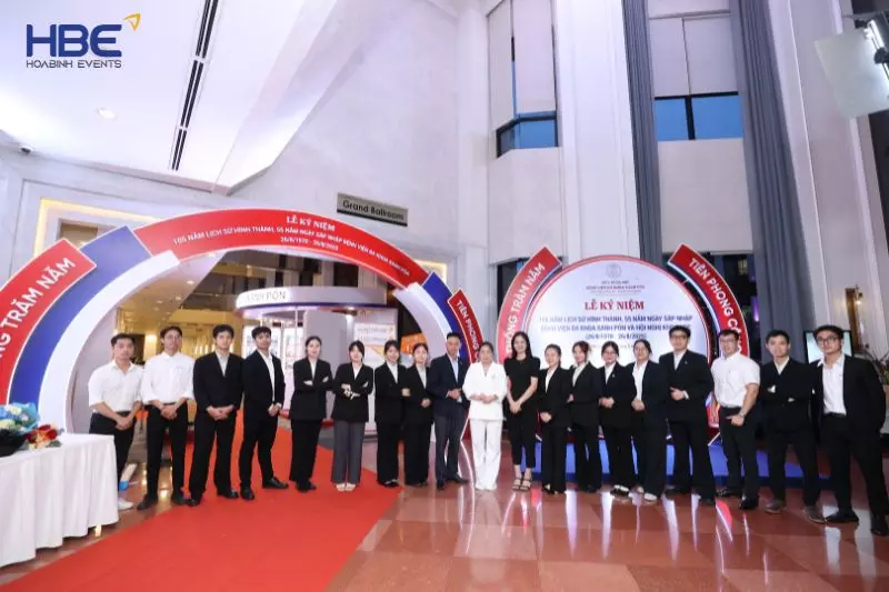 Đội ngũ nhân sự và thiết bị của HoaBinh Events
