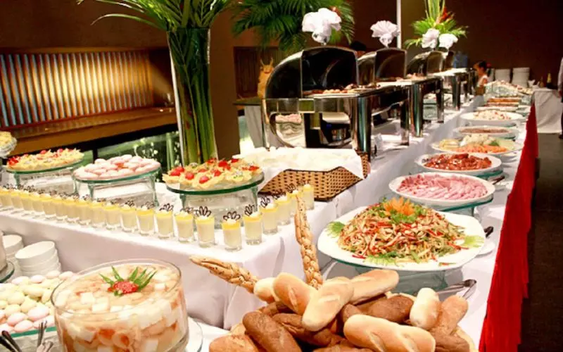 Thực đơn buffet cho tiệc tất niên công ty