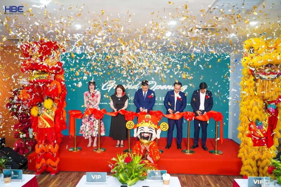 Khai trương chi nh&aacute;nh miền bắc của Regal Group