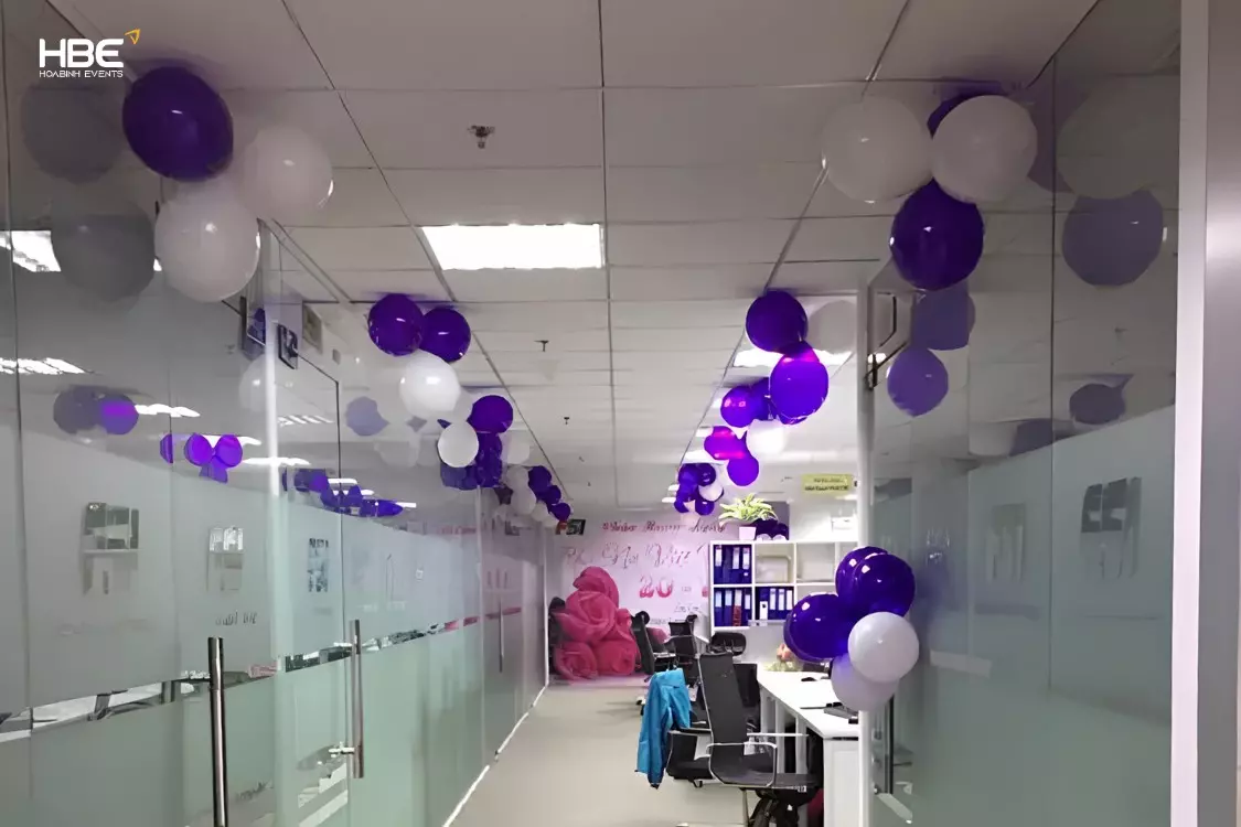 Trang trí hành lang, khu vực làm việc 20/10 Trang trí hành lang, khu vực làm việc 20/10