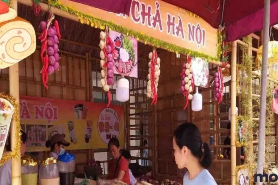 Trang trí gian hàng ẩm thực