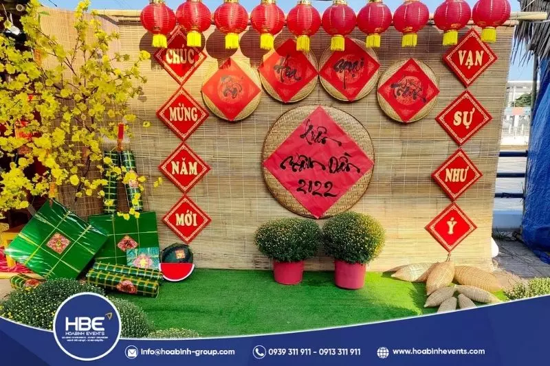 trang trí gian hàng Tết