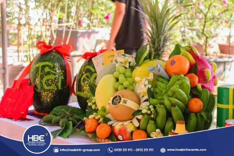 trang trí gian hàng Tết