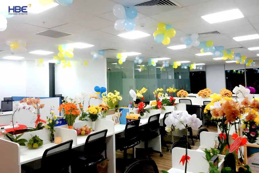 Tổ chức tiệc 20/10 ngay tại văn ph&ograve;ng