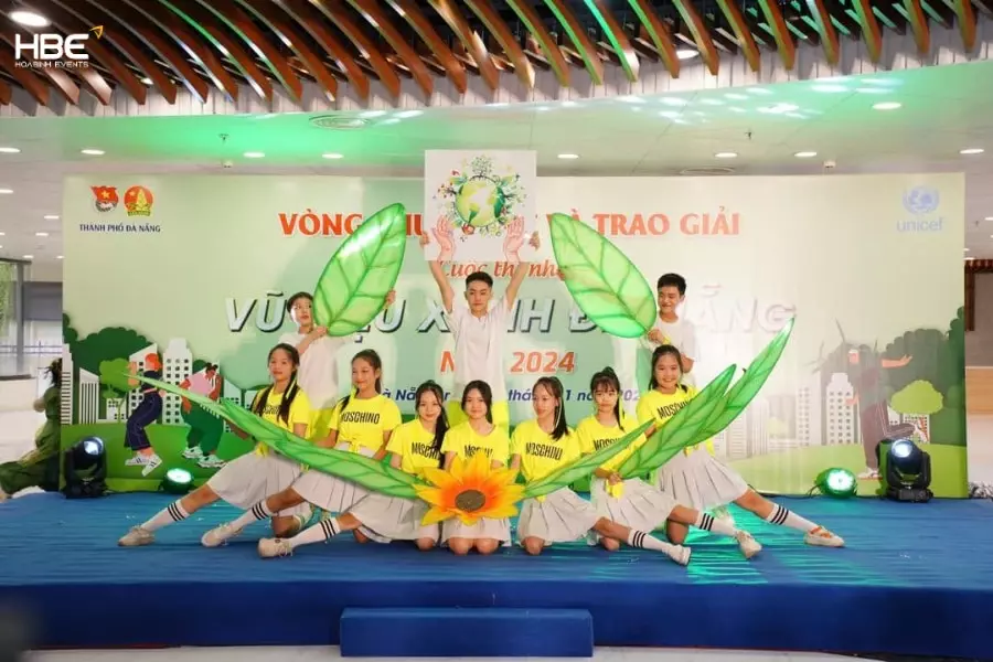 Lễ trao giải văn hóa, nghệ thuật và giải trí Lễ trao giải văn hóa, nghệ thuật và giải trí