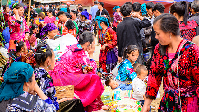 Đây là phiên chợ vẫn lưu giữ được những nét đẹp văn hoá tiêu biểu cho đồng bào dân tộc thiểu số Tủa Chùa.