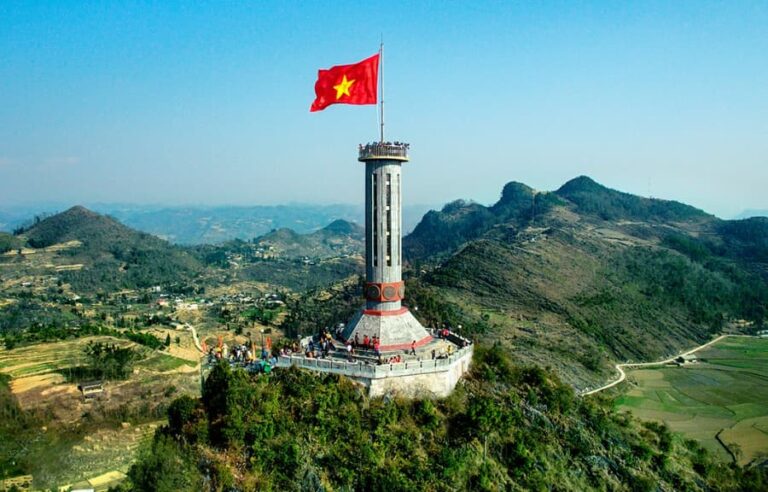 Tour HN – Quản Bạ – Yên Minh – Cột cờ Lũng Cú – Phố cổ Đồng Văn 3N2Đ