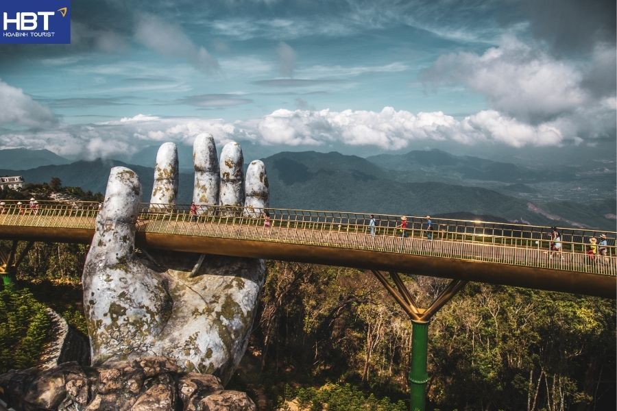 Golden Bridge Da Nang