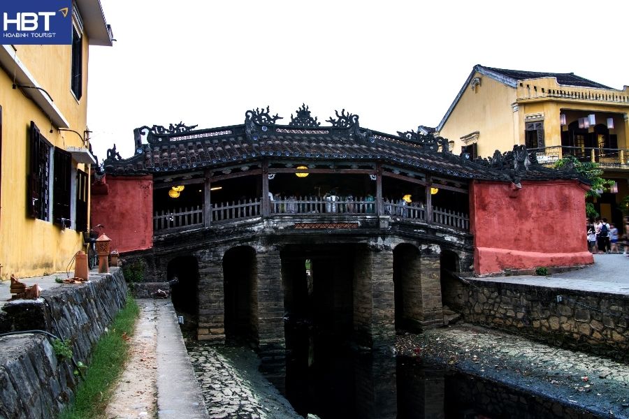 hoi an bridge