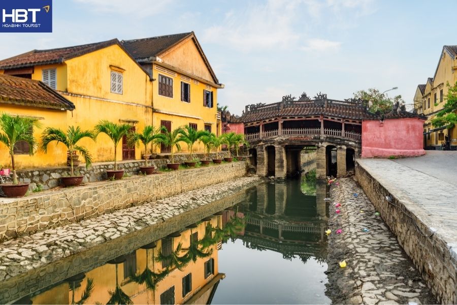 hoi an bridge