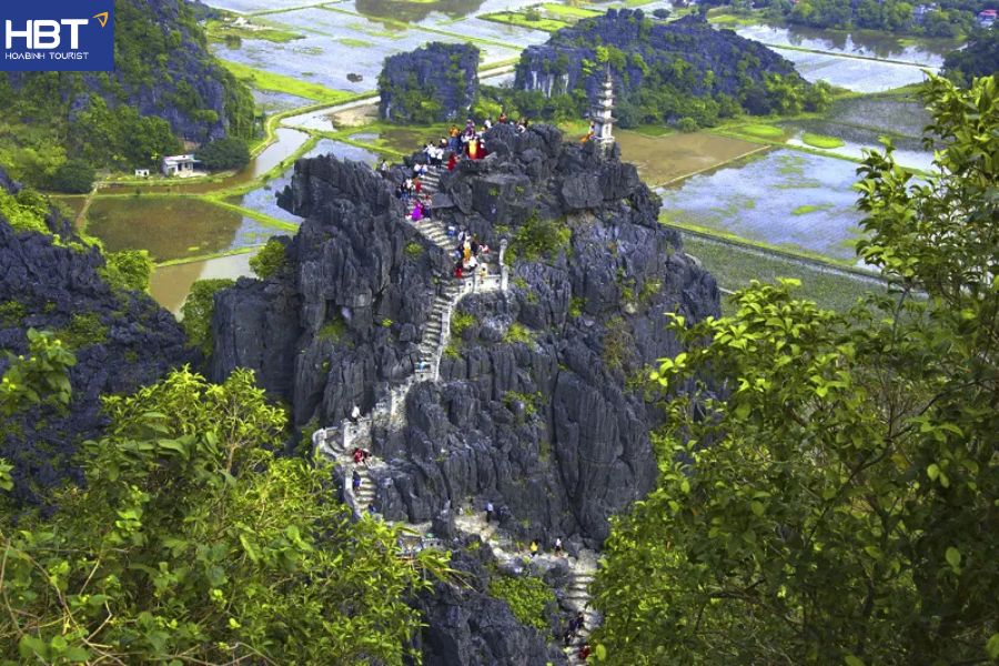 Hang Múa Ninh Bình