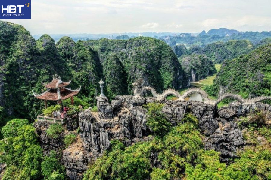 Hang Múa Ninh Bình