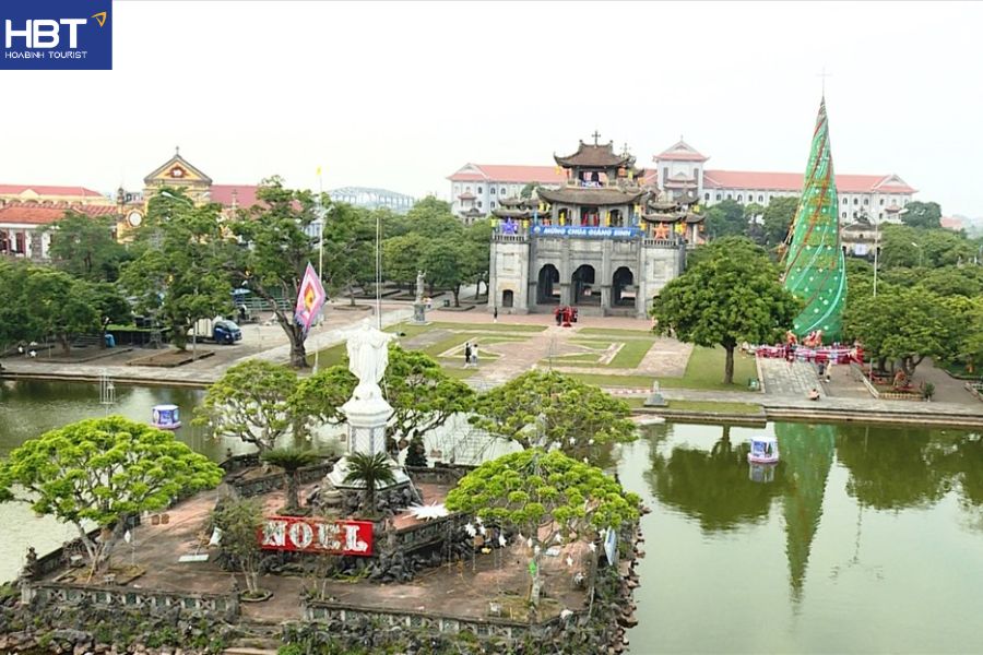 nhà thờ đá Phát Diệm