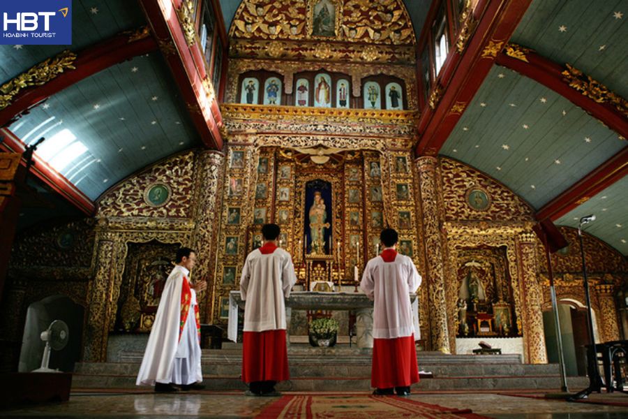 nhà thờ đá Phát Diệm