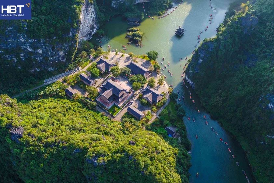 Khu du lịch Hành cung Vũ Lâm