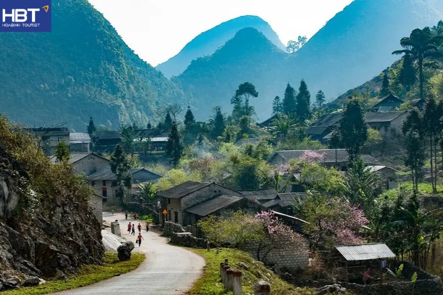 du lịch Đồng Văn