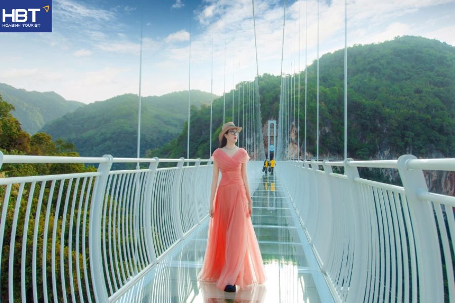 Cầu kính Mộc Châu