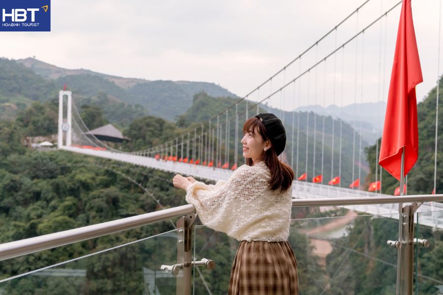 Cầu kính Mộc Châu