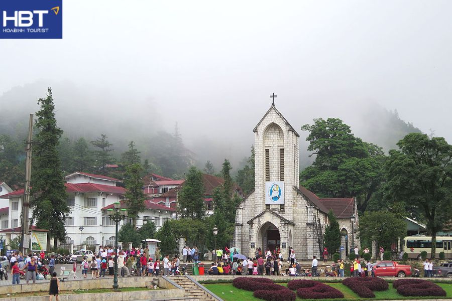 Nhà thờ Đá Sapa