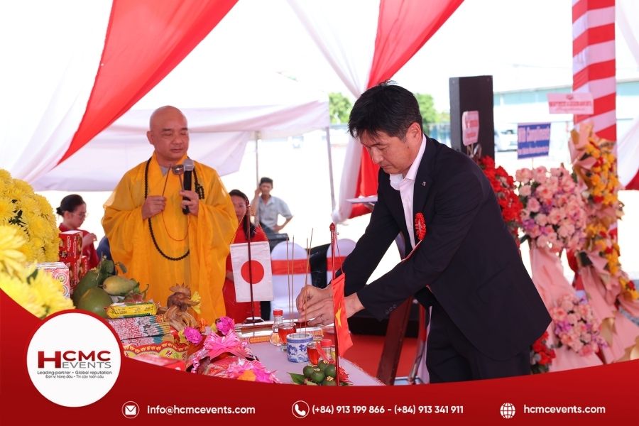 Chuẩn bị mâm cúng động thổ
