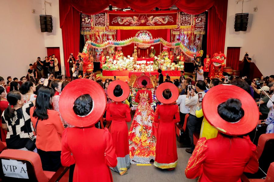 cúng tổ nghề sân khấu