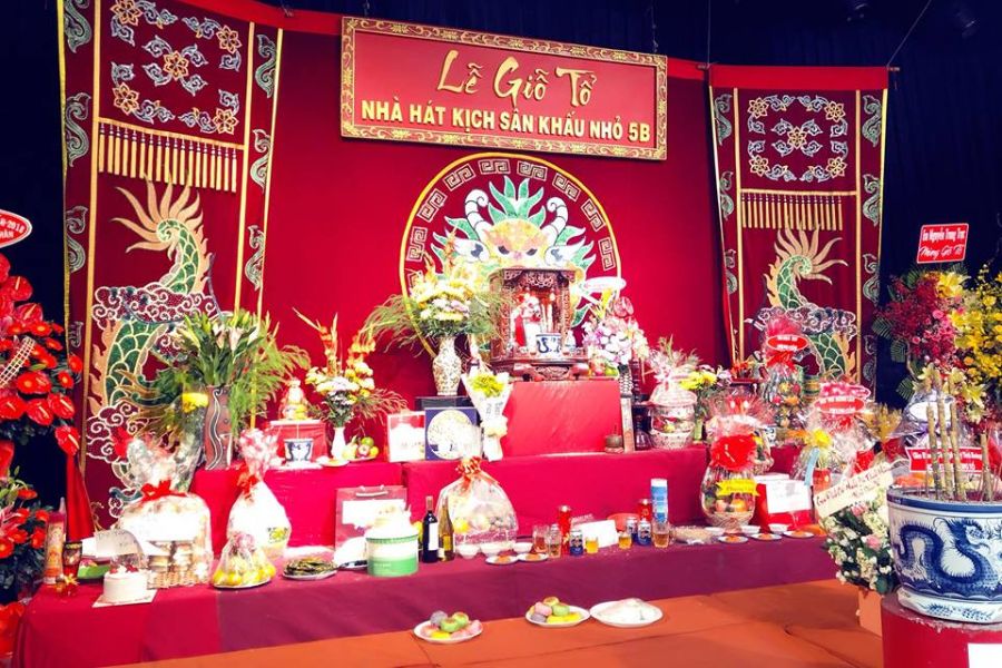 cúng tổ nghề sân khấu