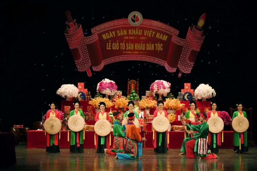 cúng tổ nghề sân khấu