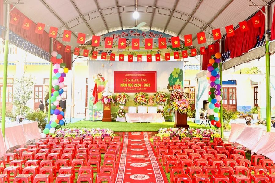 trang trí sân khấu lễ khai giảng