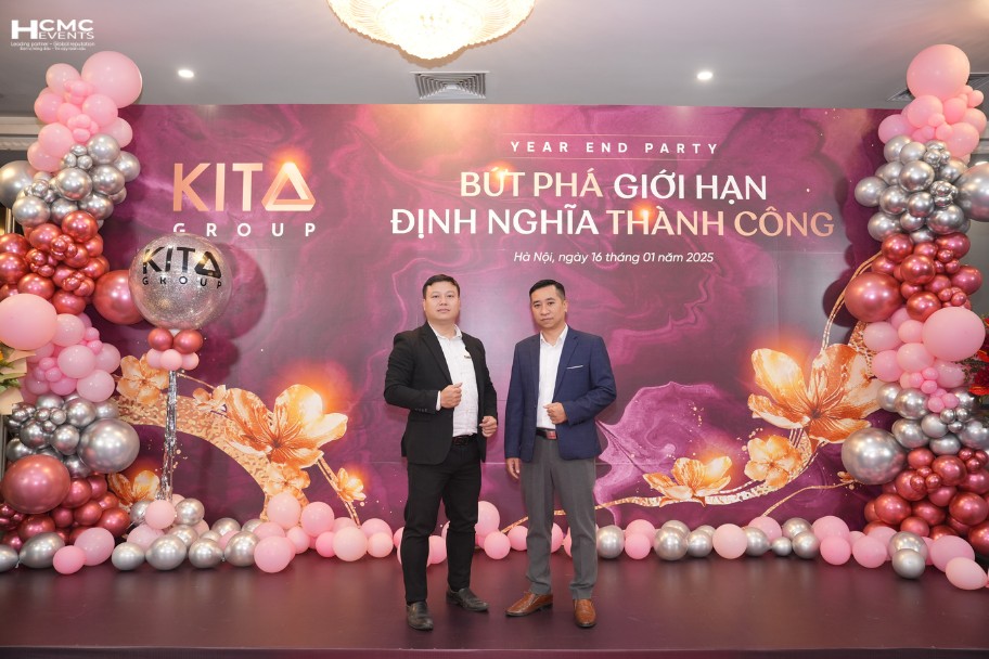 mẫu thiết kế backdrop tất niên