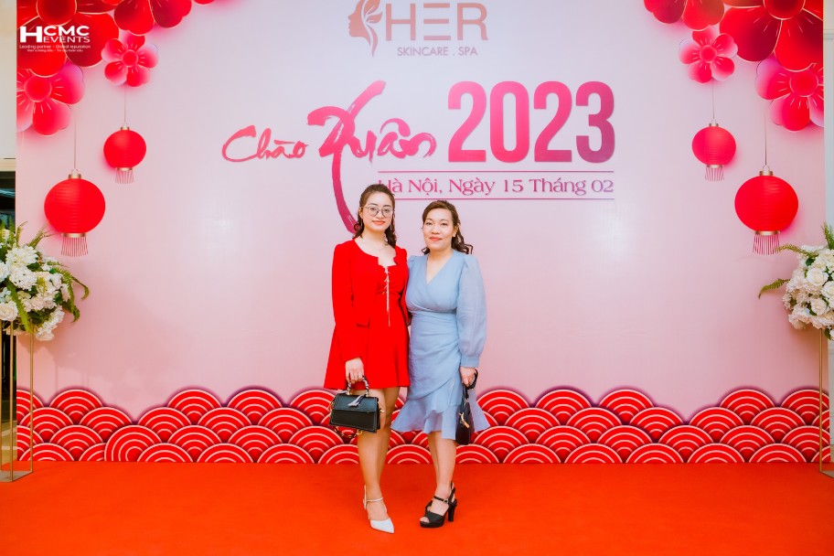 mẫu thiết kế backdrop tất niên