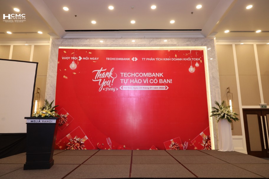 mẫu thiết kế backdrop tất niên