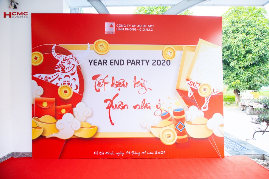 mẫu thiết kế backdrop tất niên
