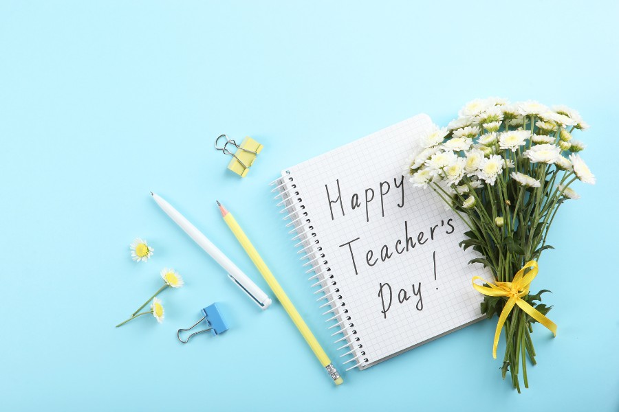 hình nền powerpoint 20/11