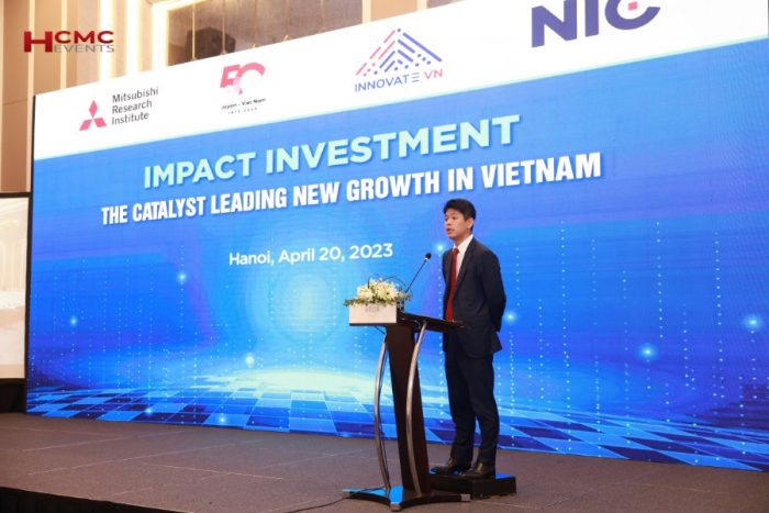 Thuê bục phát biểu chuyên nghiệp, giá tốt tại TP.HCM